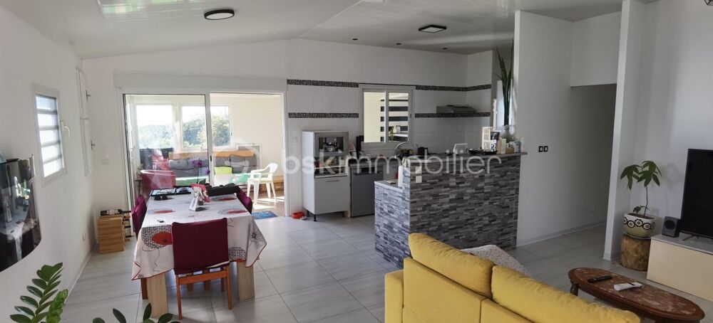 ? VENTE  DOMICILE DE CHARME À SAINT-DENIS (Village du Brûlé)