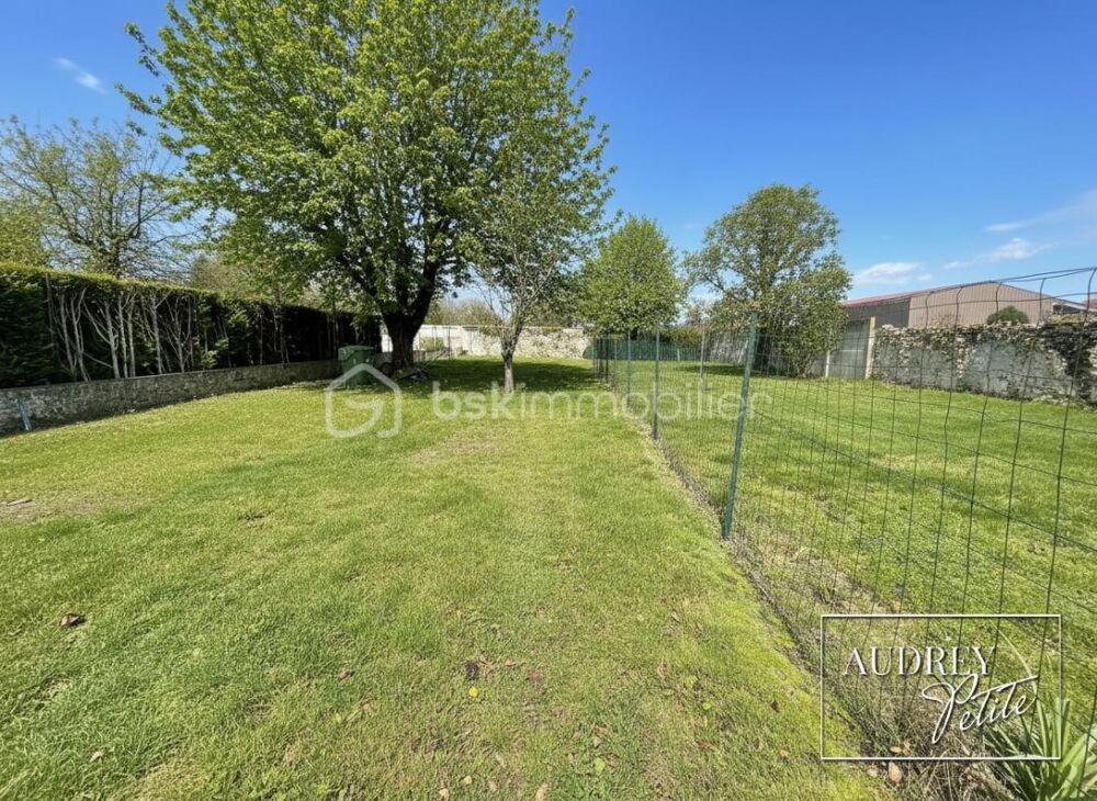 Maison de ville entièrement rénovée  7 pièces  171 m²  Ussy-sur-Marne