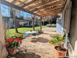  Maison  vendre 8 pices 200 m