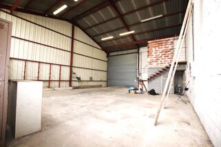  Parking / Garage à vendre 3 pièces 130 m²