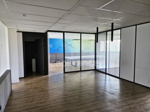   PLATEAU DE BUREAUX 167 M² À LOUER – AIX-EN-PROVENCE Proximité centre-ville – Immeuble tertiaire et médical – Espace lumineux et 