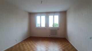  Appartement à louer 4 pièces 86 m²