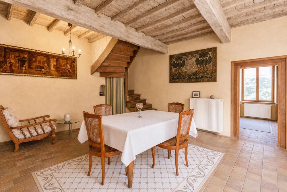Maison de charme en vente à Courzieu - Idéal pour familles
