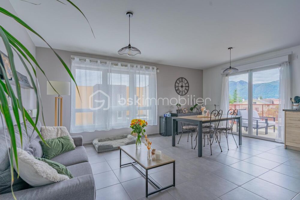 Vente Appartement T3 lumineux avec balcon vue Dent du Chat Aix les bains