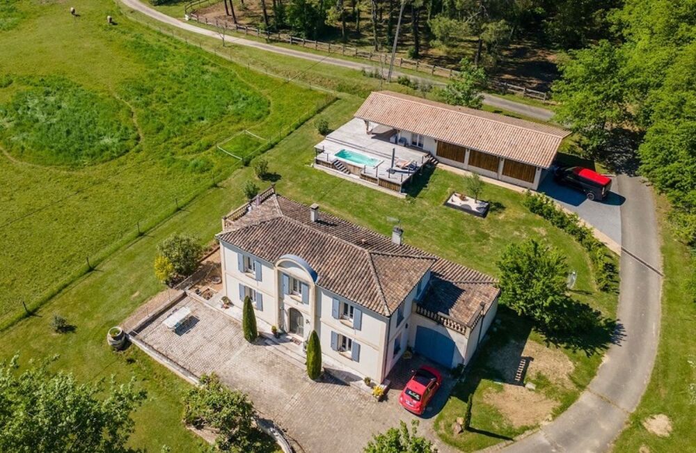 Propriété de charme avec vue panoramique sur la forêt 170m2, dépendance avec studio et grange, SALLEBOEUF