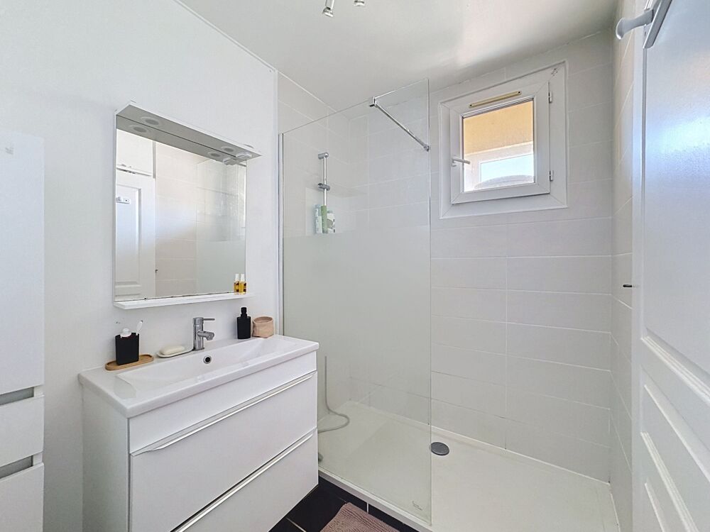 Location Appartement Chambre meublée en colocation – Proche universités et commodités Nimes