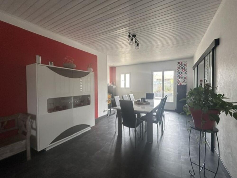 Vente Maison La Boissière des Landes, maison trois chambres 85 m², garage 30 m², jardin 384 m² au calme La boissiere des landes
