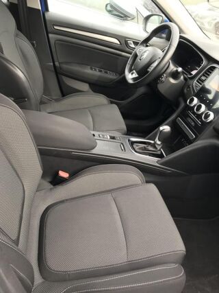 M&eacute;gane PLUG IN 160 BUSINESS 2022 occasion 38160 Chatte