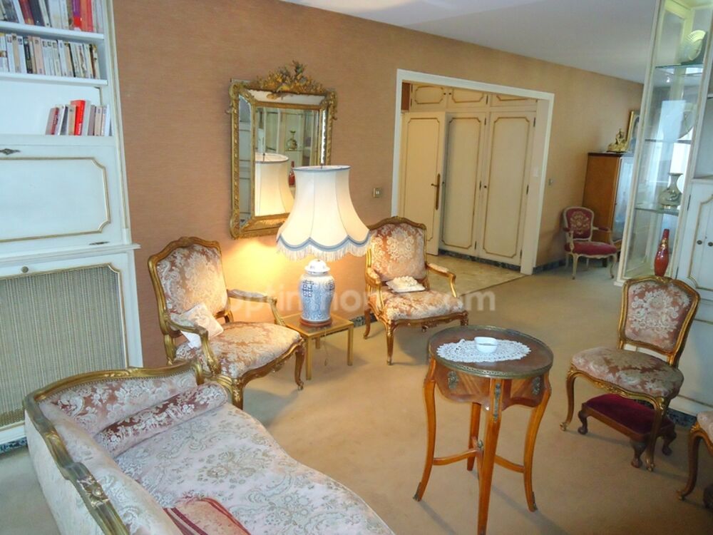 Appartement 5 Pièces / 3 Chambres - 2ème étage - Terrasse - 112m2 - 205 000 FAI