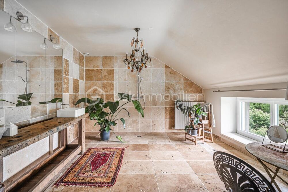 Maison de caractère de 250 m² avec 3 gîtes indépendants à fort potentiel touristique