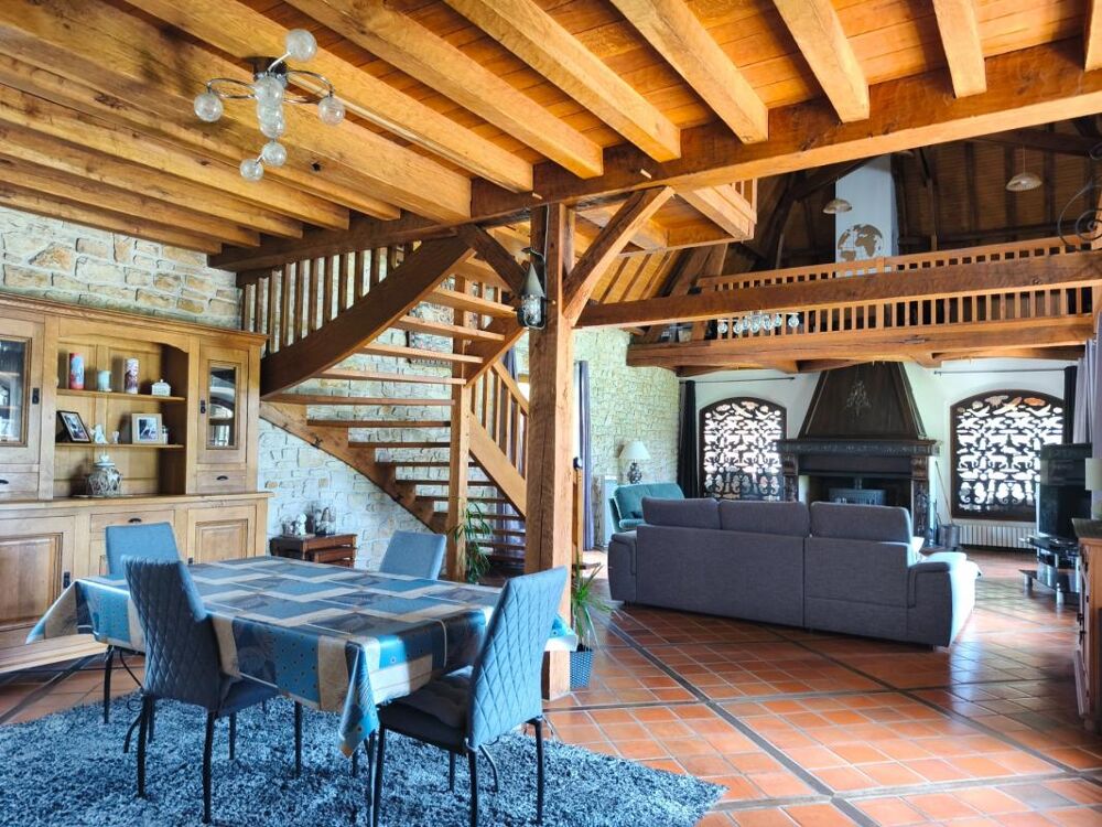 Maison de caractère 262m2 sur 4 ha avec étangs privés à THIVIERS (24) 717 000€ FAI