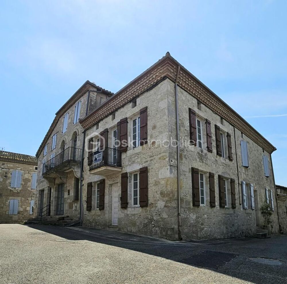 Maison de ville en pierre calme et lumineuse