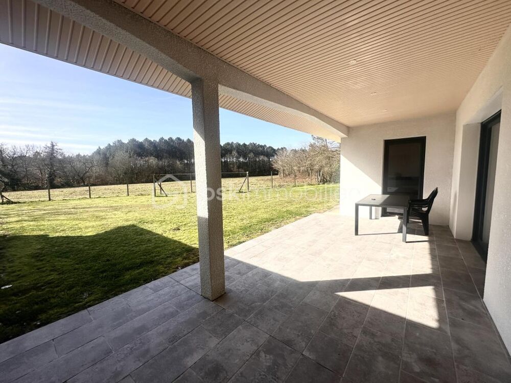 ***Maison familiale refaite à neuf avec deux espaces de vie distincts, piscine et grand terrain
