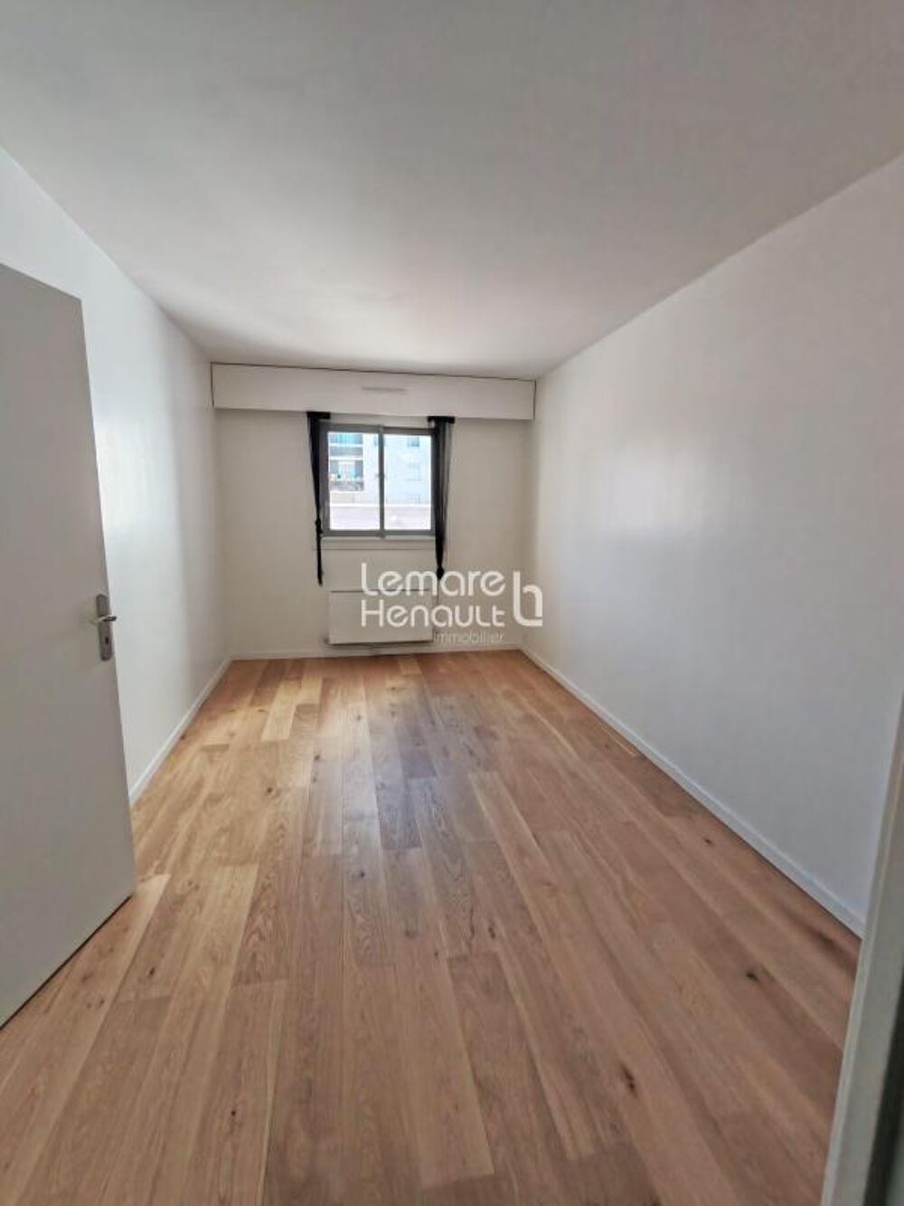 Location Appartement Dreux en Résidence, F4, 89.61 m², Terrasse, Parking, Cave Dreux