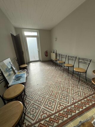  Immeuble � vendre 10 pi�ces 208 m�