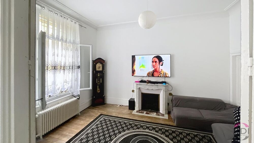 Maison bourgeoise de caractère  258 m²  Centre-ville de Montluçon