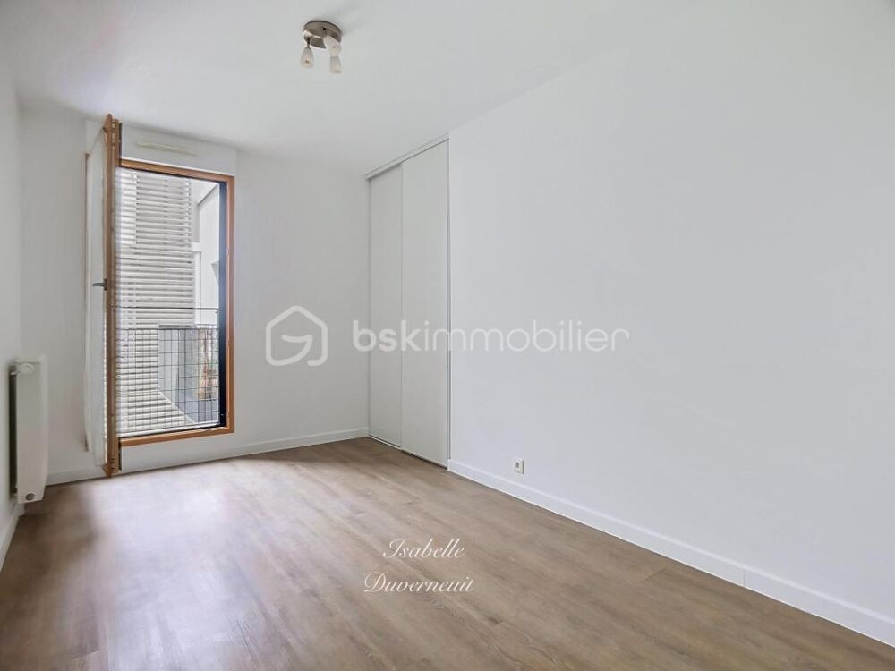 MONTÉVRAIN  BUREAUX / CABINET PROFESSIONNEL 72 m² AVEC TERRASSE, BALCON ET PARKING