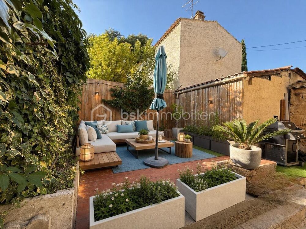 Maison de ville de type 4 de 141 m2 avec cour