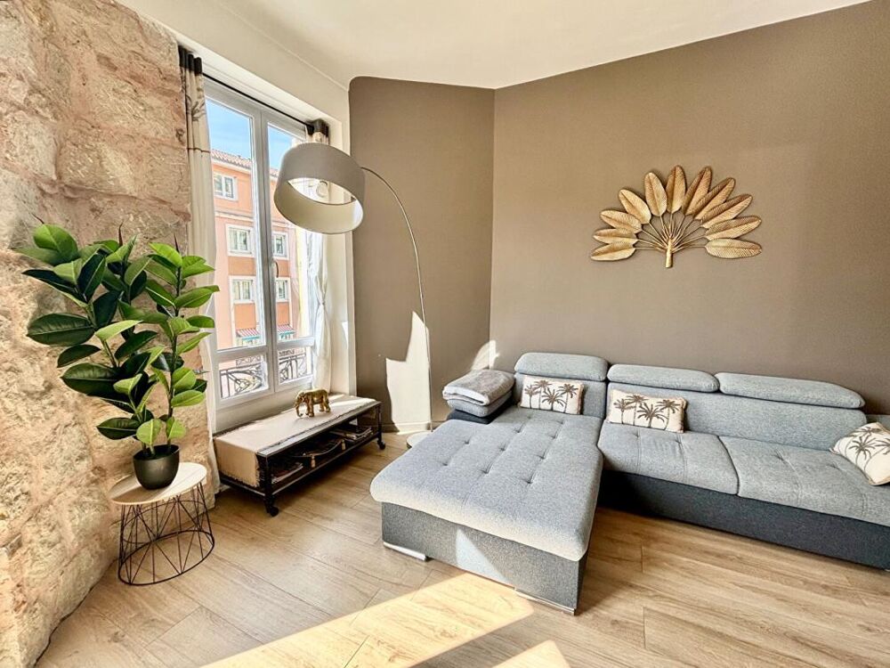 Appartement Nice vieux port 2 pièces 45 m2 avec balcon