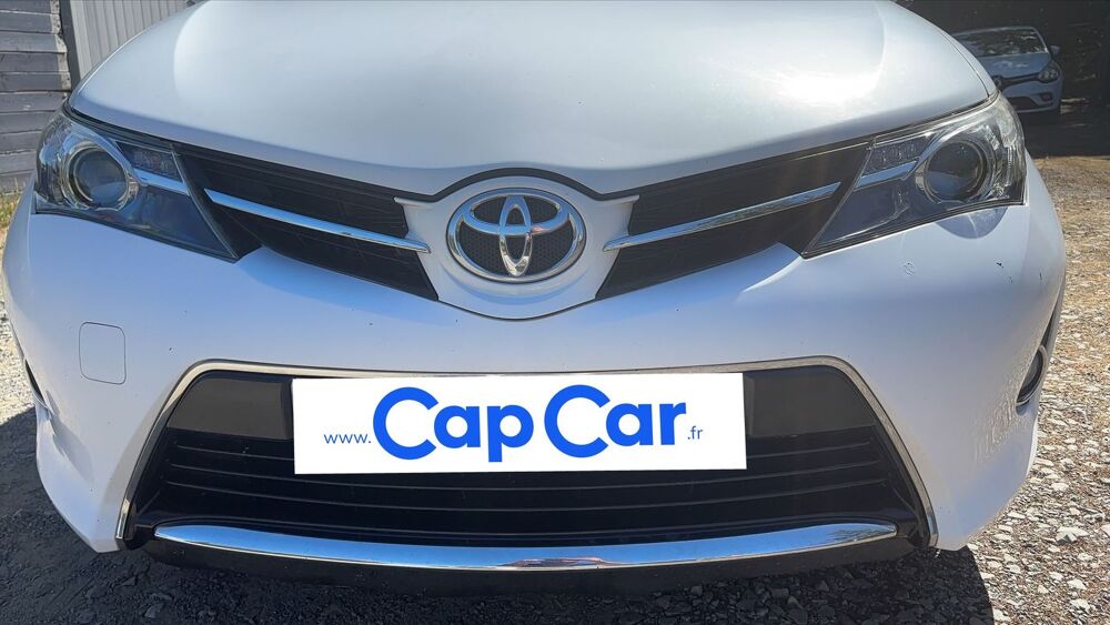 Auris 1.4 D-4D 90 Business 2015 occasion 35420 Louvigne Du Desert