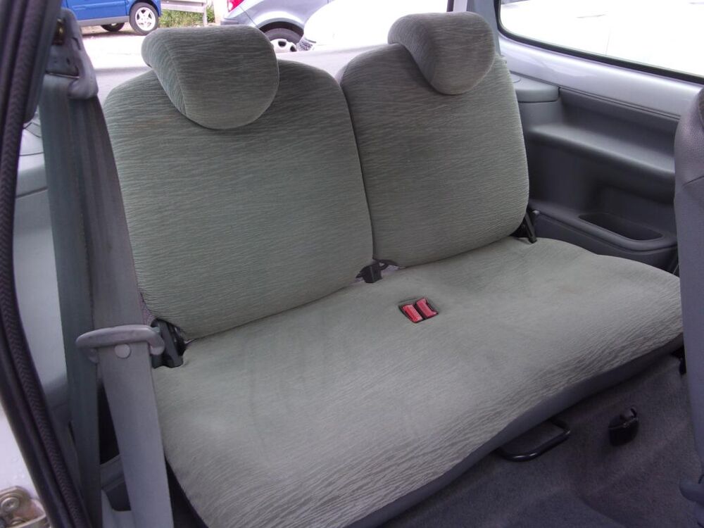 Twingo 1,2 16v 75cv PRIVILEGE Boite Auto 2002 occasion 13510 &Eacute;guilles