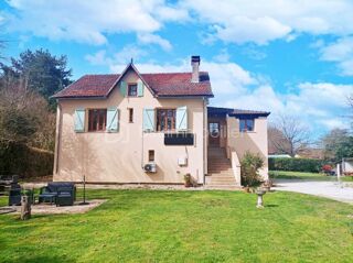  Maison � vendre 9 pi�ces 222 m�