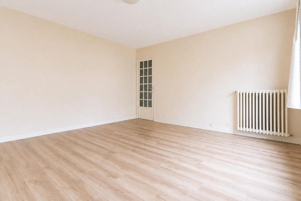 Vente Appartement Grand studio 40,45 m², cave et parking, à Maisons-Laffitte Maisons laffitte