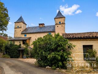 Maison à vendre 15 + pièces 422 m²