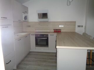  Appartement à louer 4 pièces 86 m²