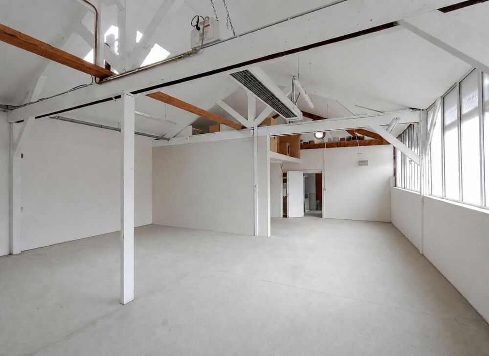 ATELIER LOFT (ACTIVITÉ+HABITATION) DE 180M2 AVEC JARDIN NEUILLY-PLAISANCE (93360)