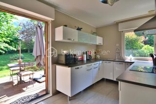  Villa à vendre 6 pièces 180 m²