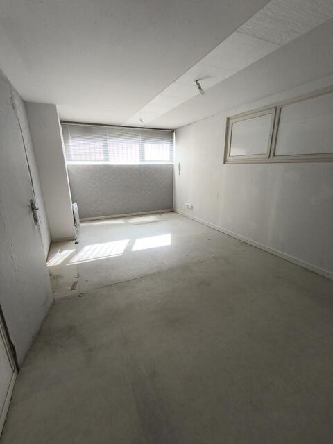   VILLEFONTAINE - bureau 100 m² 