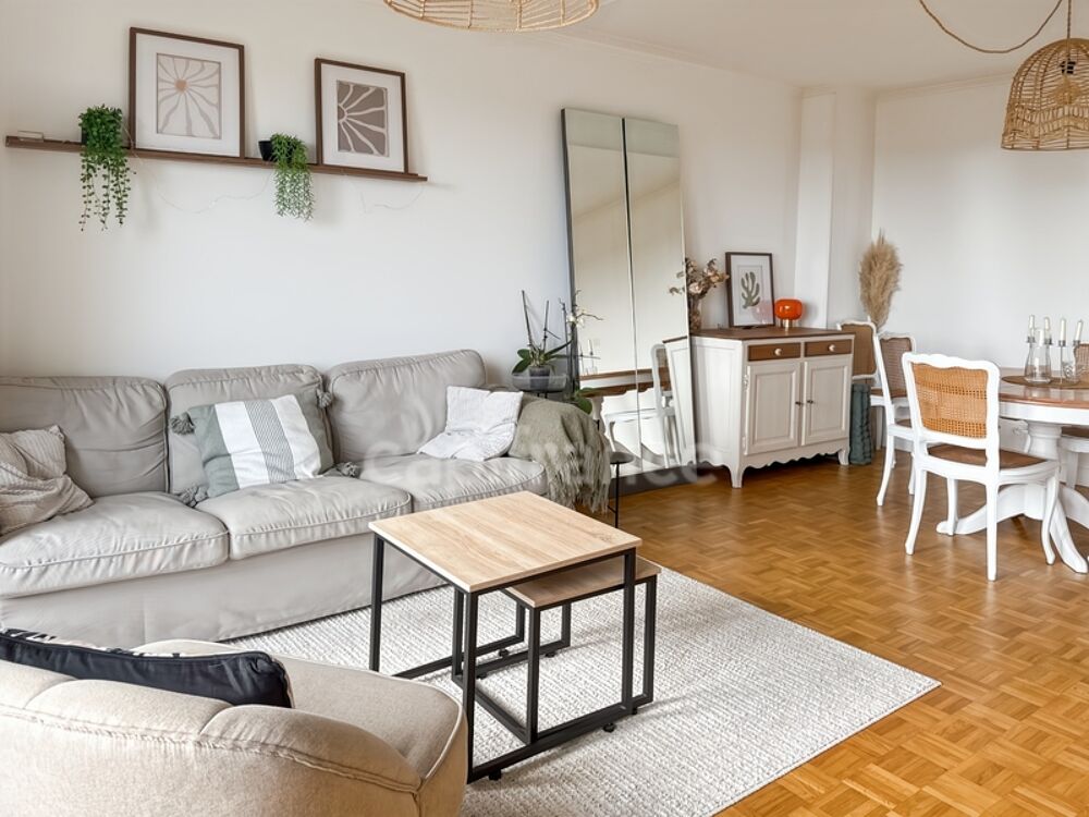 BREST LE GUELMEUR APPARTEMENT 3 PIECES AVEC ASCENSEUR ET PETITE VUE MER