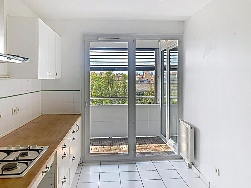 Vente Appartement Appartement T3 lumineux avec deux loggias et parking aux Chartrons Bordeaux