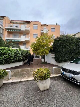  Appartement à louer 1 pièce 30 m²