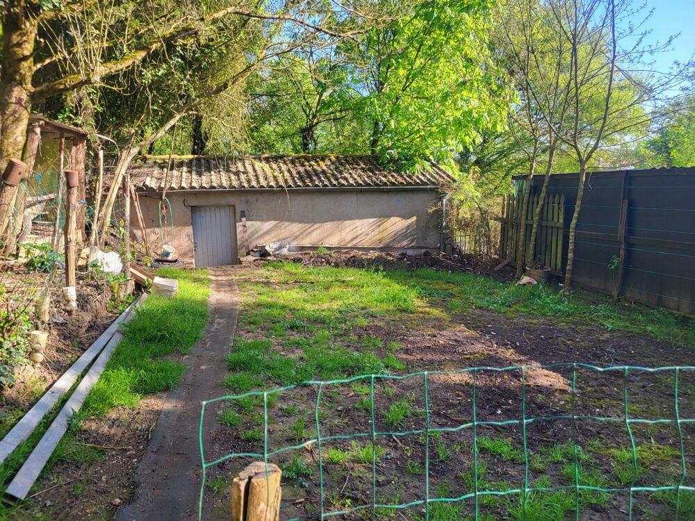Maison à vendre 5 pièces SAINT LOUP LAMAIRE (79) Terrain 3138 m²