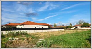  Maison à vendre 1 pièce 585 m²