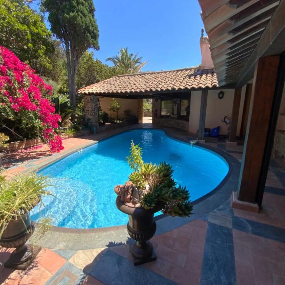 � vendre  Villa Hy�res (83400)