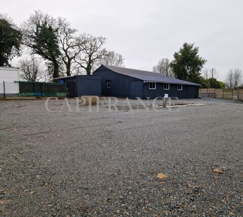 Local Artisanal 140m&sup2; + Terrain 700m&sup2; - Acc&egrave;s RN12 & Proche Fournisseurs &agrave; louer PLOUISY (22) 980 22200 Plouisy
