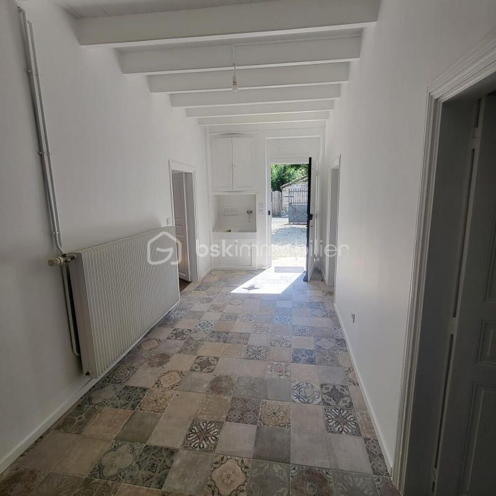 Vente Maison Maison/Villa 175M² Rénovée, terrain et grange 5MIN de Sauzé Vaussais Sauze vaussais