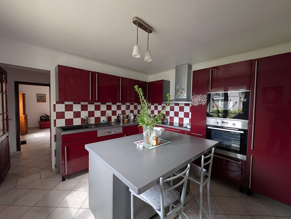 Vente Maison A 5 mn de Senlis - Maison de caract�re : Volumes - Charme et Potentiel Senlis