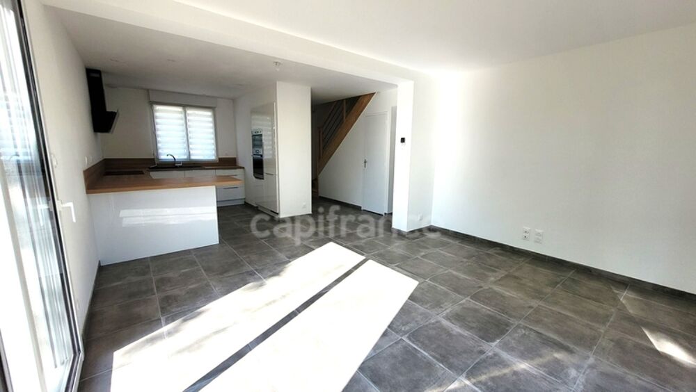 Vente Maison Maison à vendre de 2023. 5 pièces PLEUVEN (29) avec 4 chs Terrain 474 m2 Pleuven
