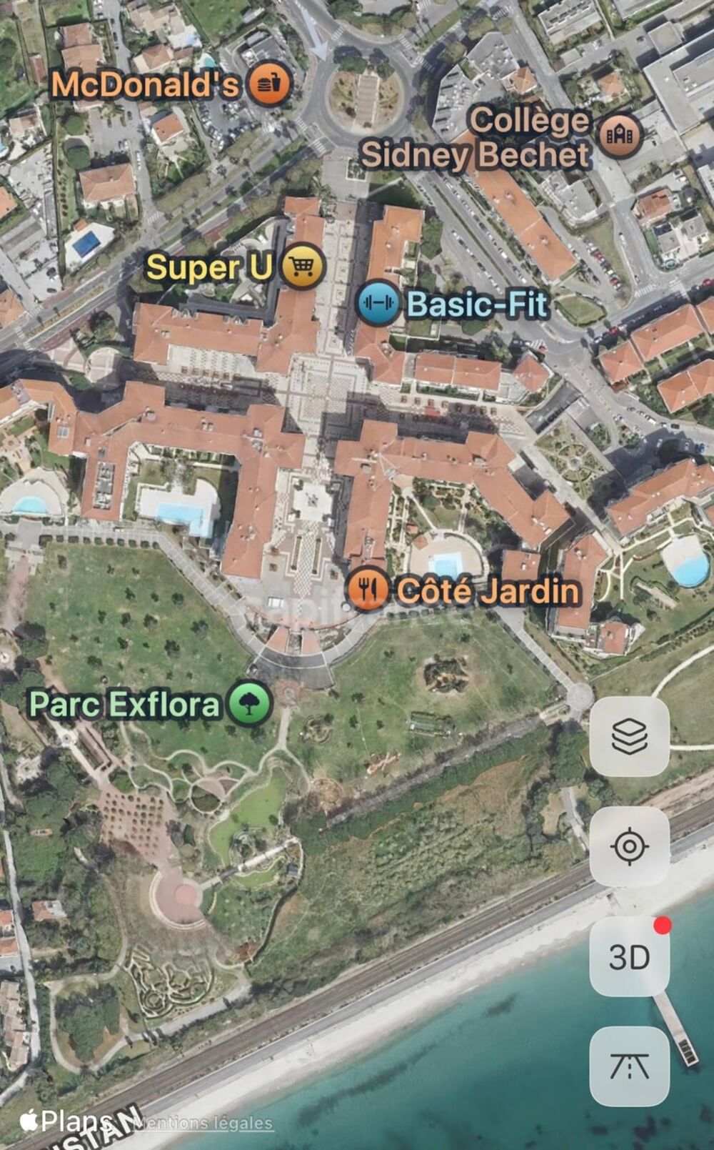 Vente Appartement Appartement à vendre 2 pièces JUAN LES PINS (06), dernier étage, vue mer, terrasse, cave, possibilité place de parking ! Juan les pins