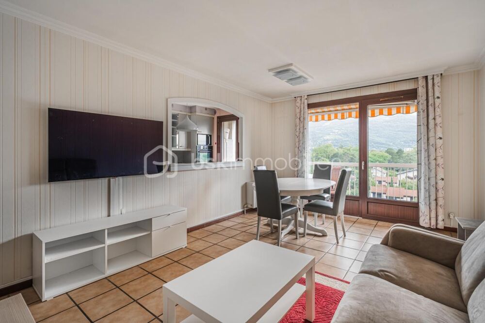 T4 lumineux de 89 m² avec balcon, parking privé, cave et garage  Grenoble
