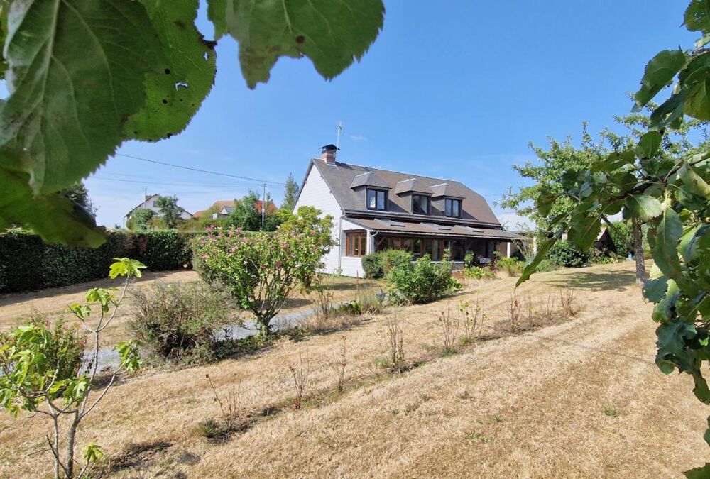 ? Coup de coeur à la campagne  Belle maison familiale 6 pièces de 140 m² avec véranda chauffée, dépendances, garages et jardin