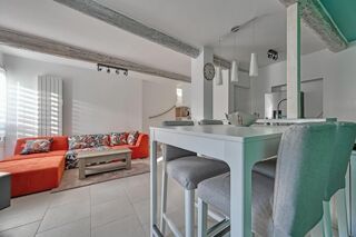  Appartement à louer 3 pièces 60 m²