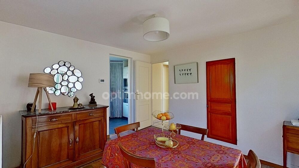 CLAYE SOUILLY - Maison de 6 pièces avec garage pour 2 véhicules, remise, atelier et cave - Parcelle de 770m²