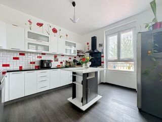  Maison à vendre 8 pièces 179 m²