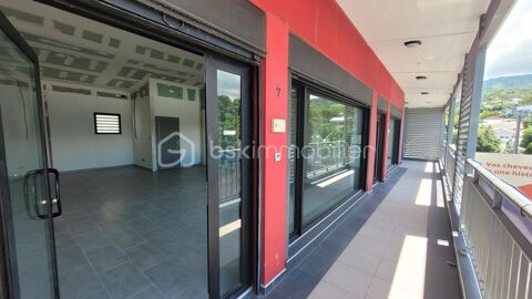 Location Local Commercial de 50 m&sup2; Centre-ville de l'&Eacute;tang-Sal&eacute; 1250 97427 L etang sale