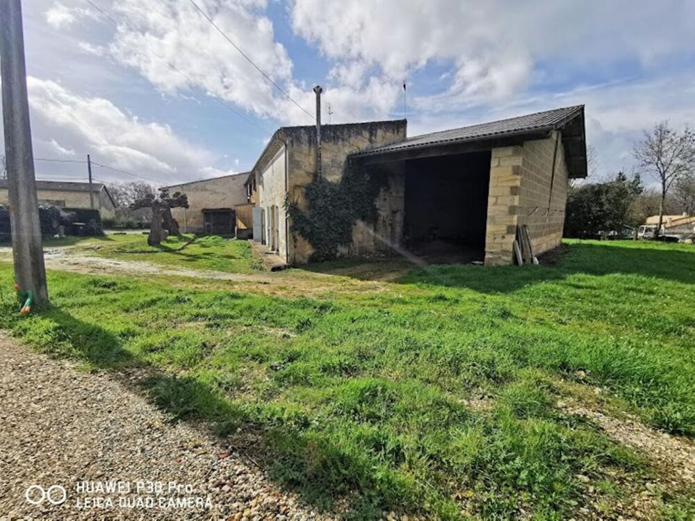 Maison en Pierre avec 1700 m2 de terrain